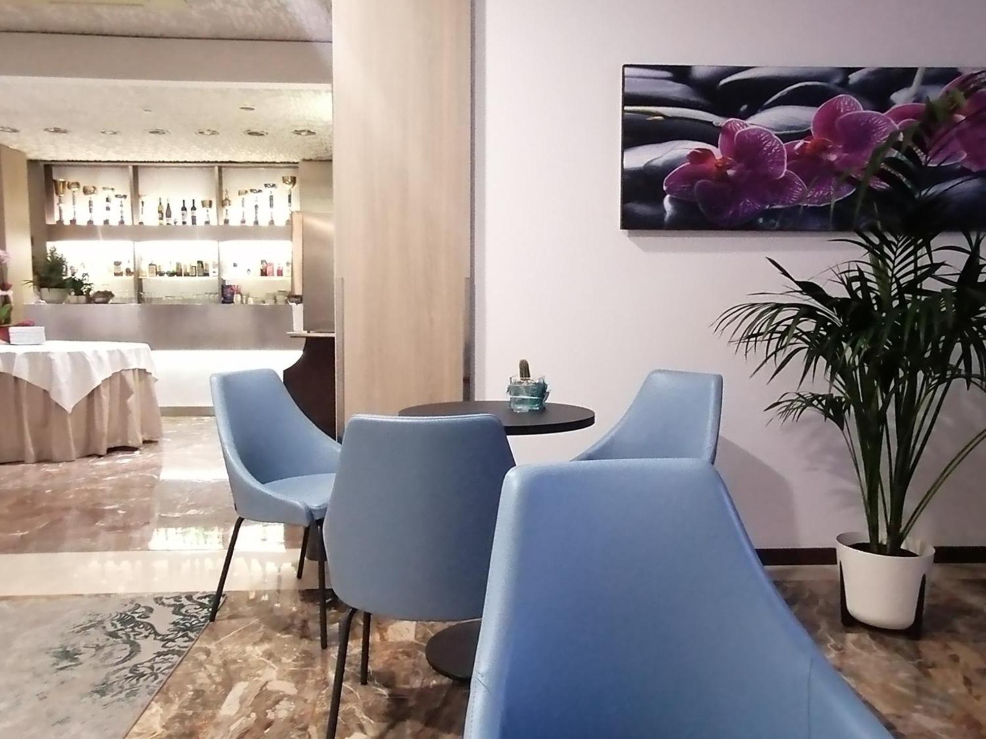 Hotel Silvana Bellaria-Igea Marina Exteriör bild